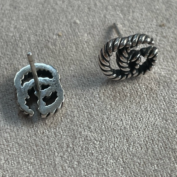Gucci GG logo stud earrings - Picture 2 of 4